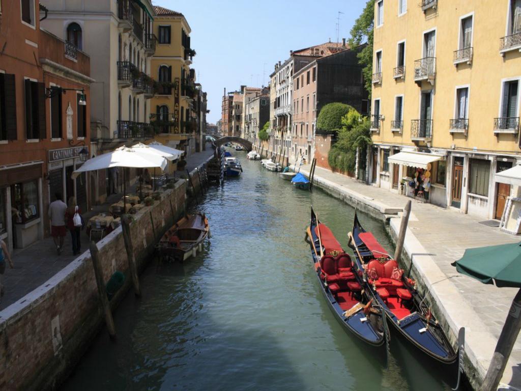 Guest House La Chicca Venedig Exteriör bild